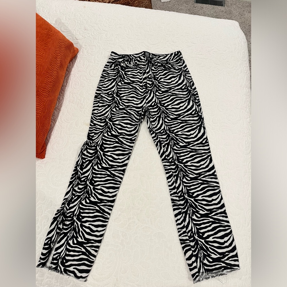 Zebra pants